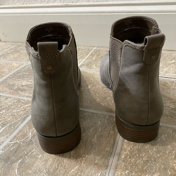 Brown Chelsea Boot - Picture 4 of 4